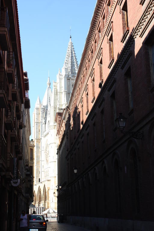 Apartamento La Cenicienta Catedral Леон Номер фото